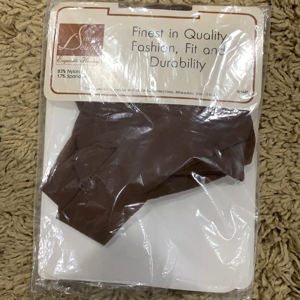 New! Antique Vintage 4 packs of hosiery - Picture 13 of 13